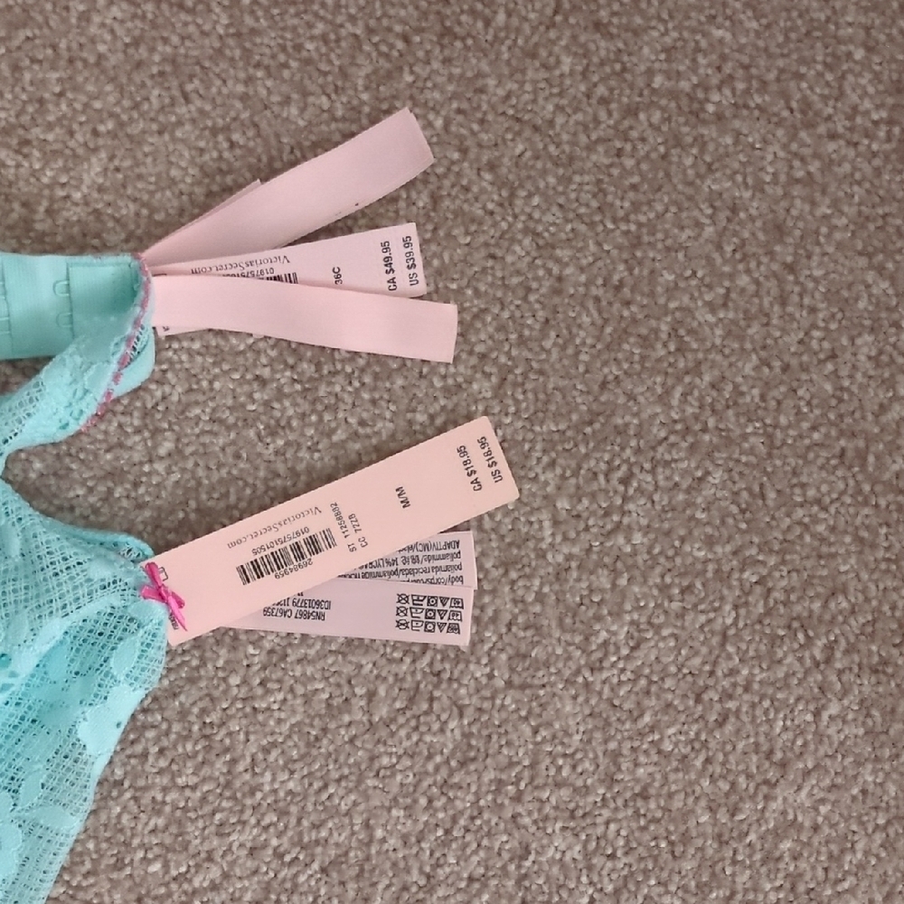 NWT Victoria's Secret Aqua Lace Bra and Panty Set - Picture 5 of 5